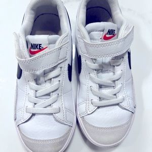 Nike blazers white and black GUC